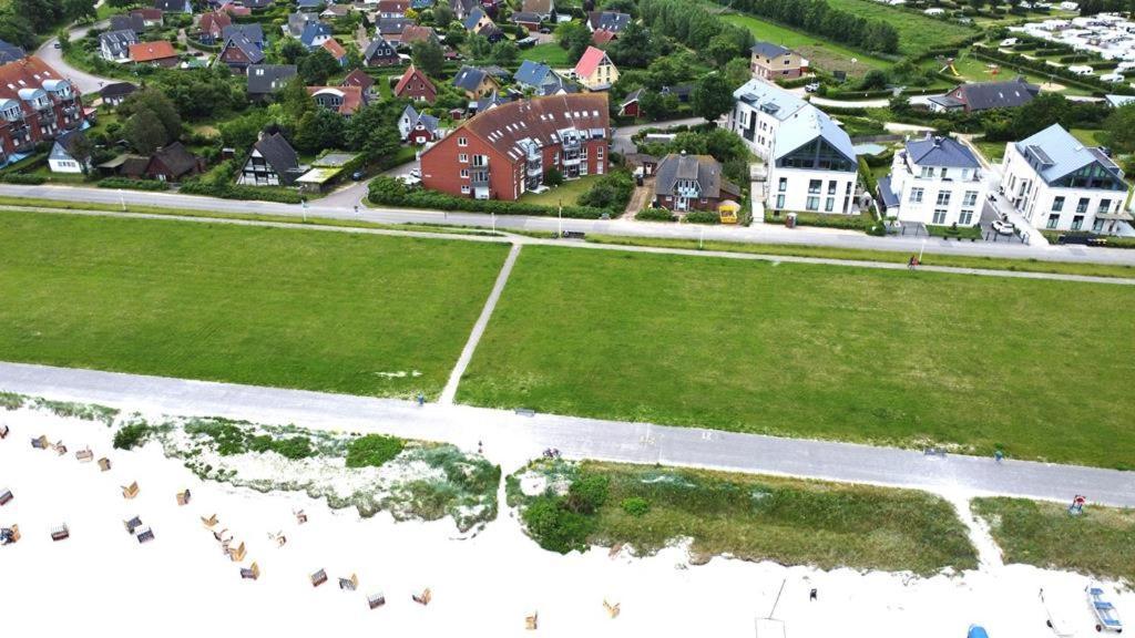 Martje Vom Deich, Kalifornien, Erste Strandreihe Schonberg in Holstein